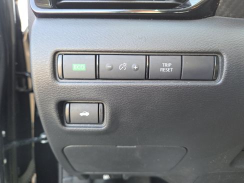 Used 2023 Nissan Sentra SR w/ Midnight Edition Package image 8