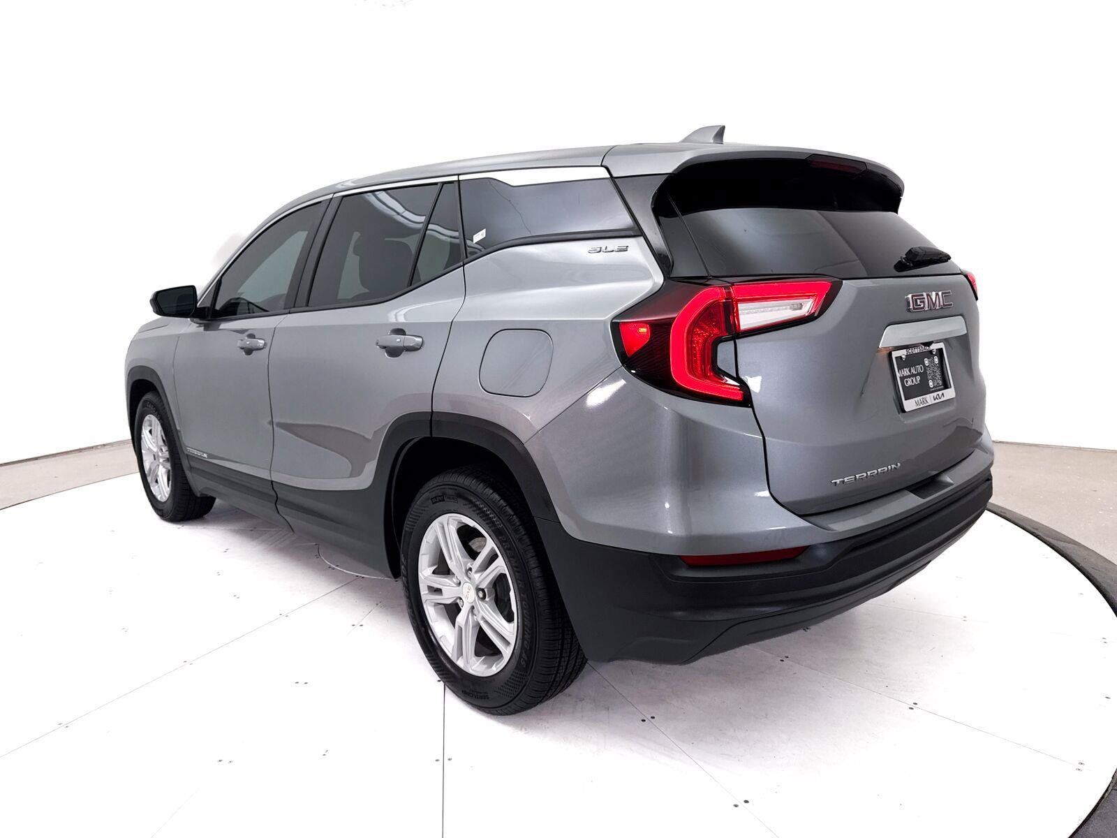 Used 2023 GMC Terrain SLE FWD image 14