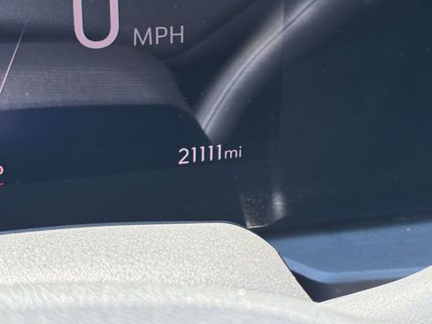 Used 2025 Buick Envista Sport Touring image 41