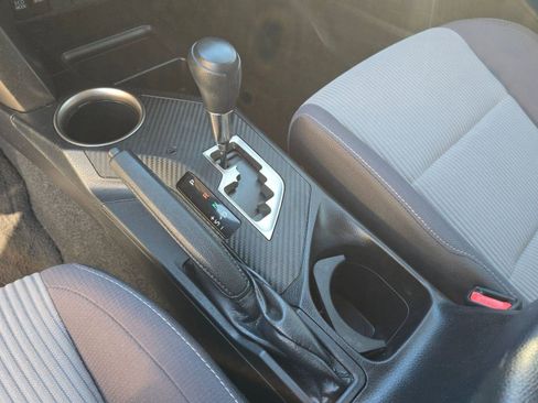 Used 2013 Toyota RAV4 XLE image 14