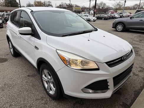 Used 2016 Ford Escape SE AWD/4WD image 6