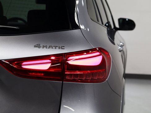 Used 2025 Mercedes-Benz GLA 250 4MATIC image 13