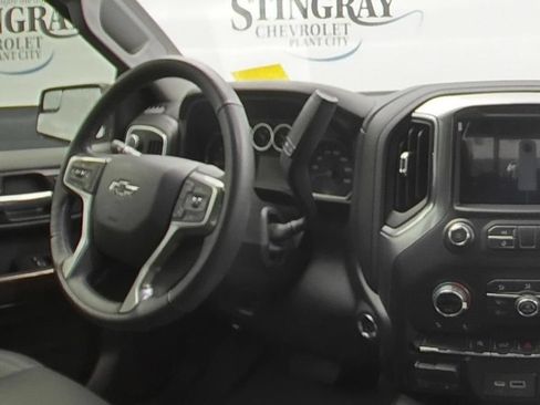 Used 2021 Chevrolet Silverado 1500 RST w/ Convenience Package II AWD/4WD image 16