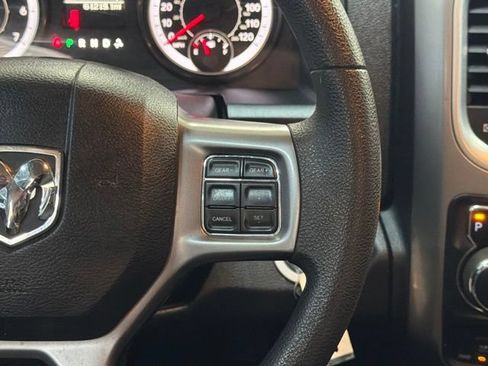 Used 2022 RAM 1500 Classic SLT AWD/4WD image 19