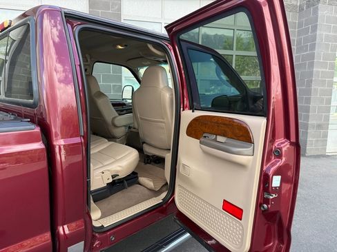 Used 2004 Ford F350 Lariat AWD/4WD image 37