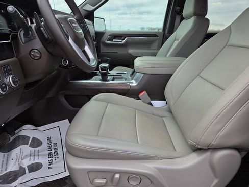Used 2023 GMC Sierra 1500 SLT w/ SLT Premium Plus Package AWD/4WD image 15