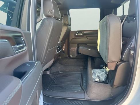 Used 2024 GMC Sierra 3500 Denali w/ Denali Reserve Package AWD/4WD image 19