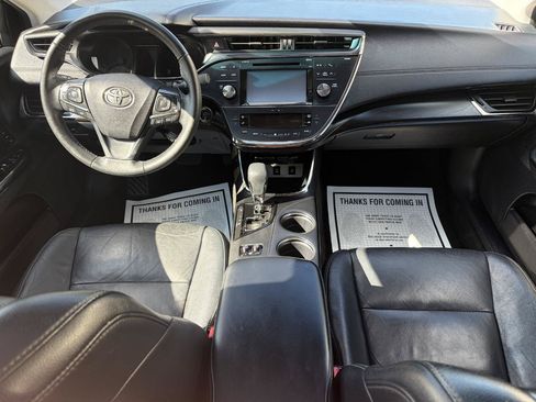 Used 2017 Toyota Avalon XLE Premium w/ All Weather Liner Package FWD image 13