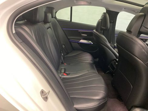Used 2024 Mercedes-Benz E 350 4MATIC Sedan image 34