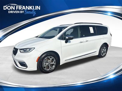 Used 2023 Chrysler Pacifica Limited
