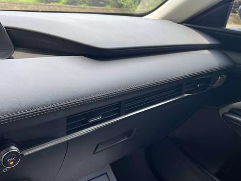 Used 2025 MAZDA MAZDA3 s FWD image 31