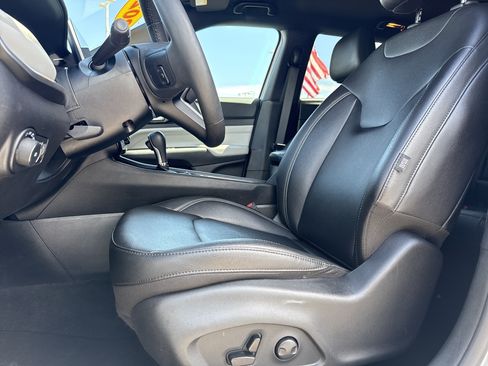 Used 2025 Jeep Compass Limited AWD/4WD image 15
