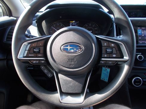 Used 2022 Subaru Crosstrek 2.0i AWD/4WD image 13