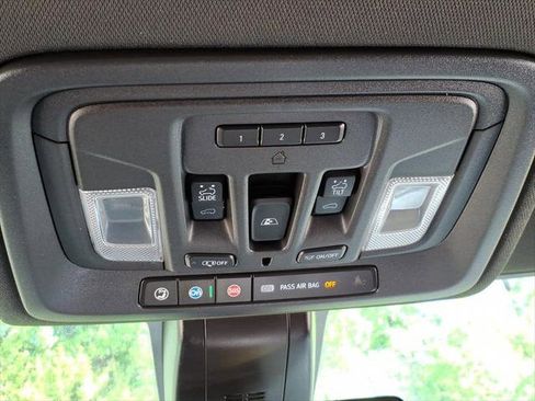 Used 2021 Chevrolet Silverado 1500 High Country w/ Safety Package II AWD/4WD image 20