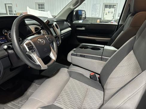 Used 2017 Toyota Tundra SR5 image 15