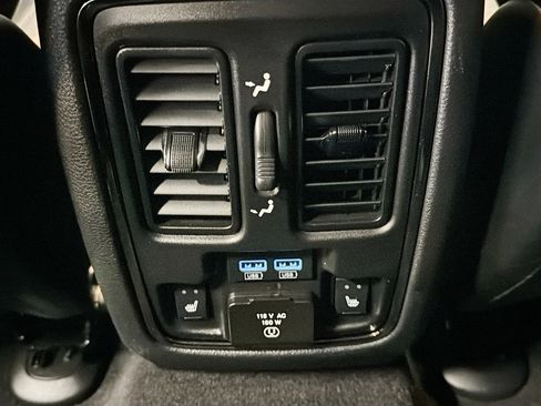 Used 2019 Jeep Grand Cherokee High Altitude AWD/4WD image 28