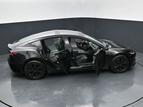 Used 2024 Tesla Model 3 Standard Range RWD image 28