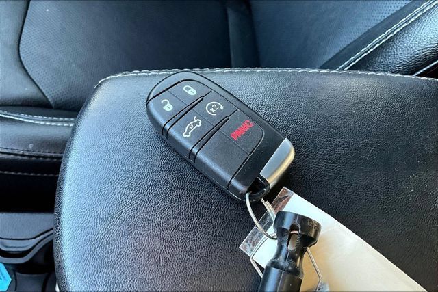 Used 2021 Jeep Compass Latitude AWD/4WD image 33