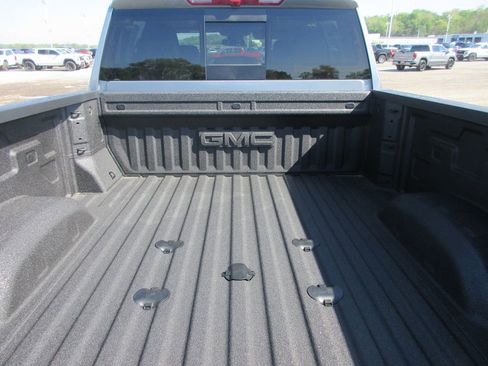 New 2026 GMC Sierra 2500 SLT w/ SLT Premium Package AWD/4WD image 6