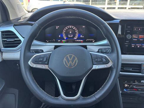 Used 2025 Volkswagen Taos SE image 35