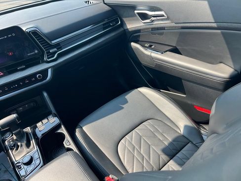 Certified 2025 Kia Sportage X-Line w/ Premium Package AWD/4WD image 13