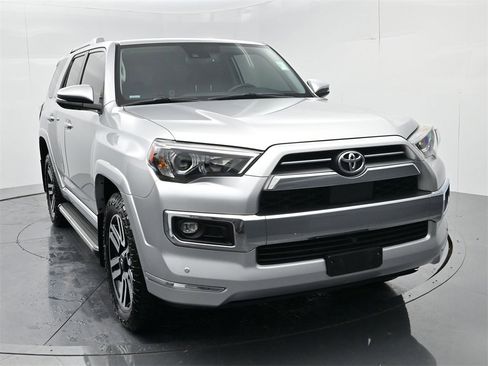 Used 2022 Toyota 4Runner Limited image 2