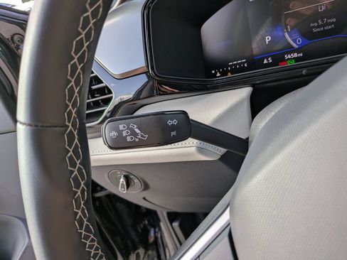 Certified 2025 Volkswagen Taos S AWD/4WD image 29