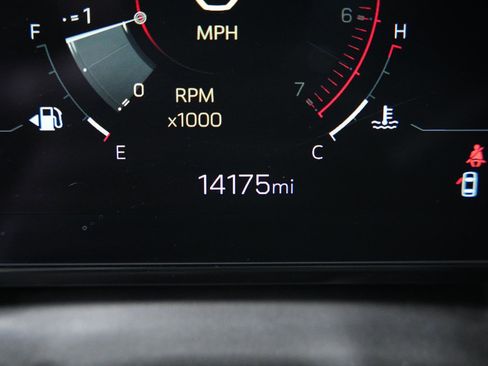 Used 2025 GMC Terrain Elevation image 28