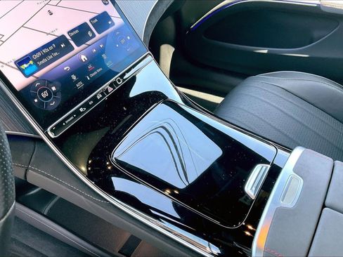 Used 2022 Mercedes-Benz EQS 450+ Sedan image 14