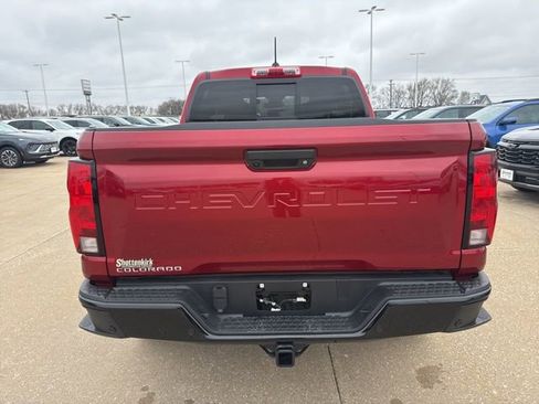 New 2026 Chevrolet Colorado Trail Boss w/ Off-Road Front Bumper Package AWD/4WD image 4