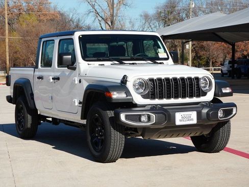New 2026 Jeep Gladiator Sport image 5