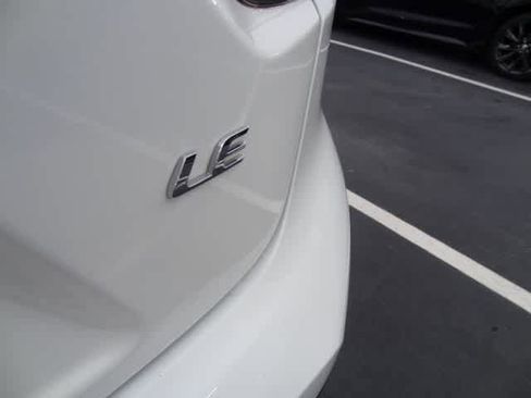 Used 2022 Toyota Corolla LE FWD image 26