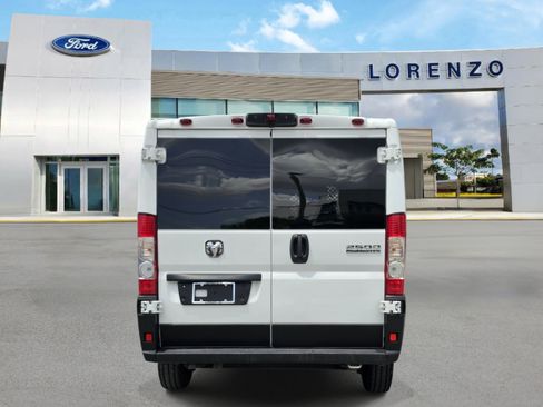 Used 2025 RAM ProMaster 2500 w/ U-Haul Equipment Group FWD image 5