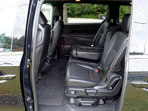 Used 2023 Honda Odyssey Sport image 14