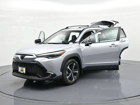 Used 2025 Toyota Corolla Cross AWD Hybrid w/ Convenience Package image 25