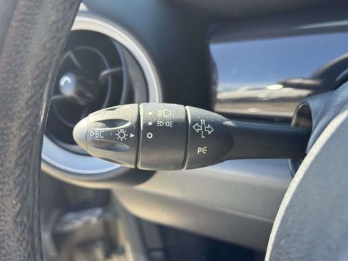 Used 2009 MINI Cooper Clubman Hardtop image 18