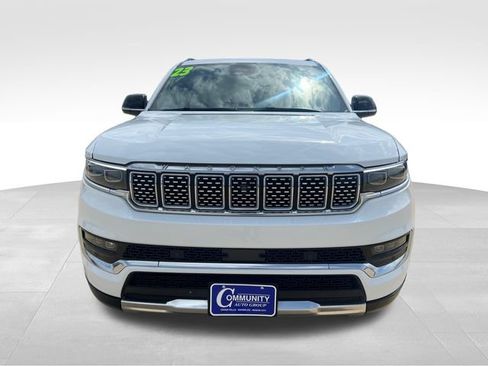 Used 2023 Jeep Grand Wagoneer Series II AWD/4WD image 10