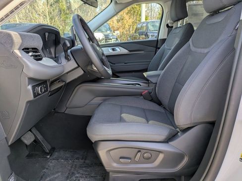 New 2026 Ford Explorer Active image 14