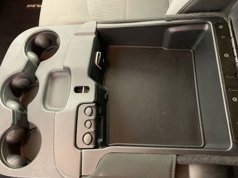 Used 2019 RAM 2500 Big Horn image 26