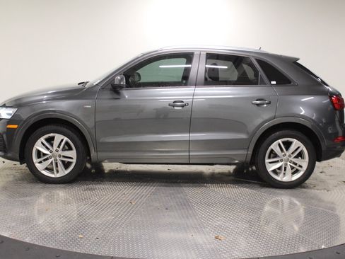 Used 2018 Audi Q3 2.0T Premium image 2