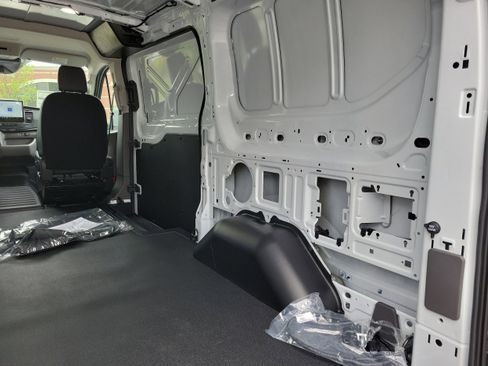 New 2026 Ford Transit 150 Low Roof RWD image 7