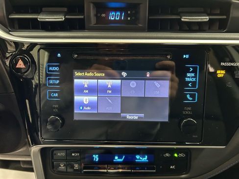 Used 2017 Toyota Corolla SE w/ Carpet Mat Package (TMS) image 16