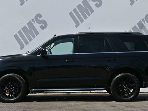 Used 2022 Ford Expedition XLT AWD/4WD image 6