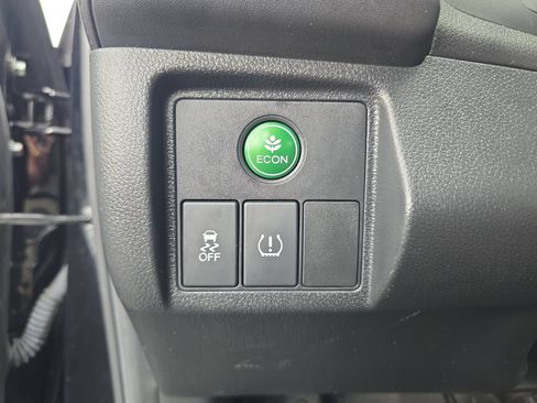 Used 2022 Honda HR-V LX image 20