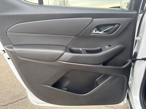 Used 2019 Chevrolet Traverse Premier image 19