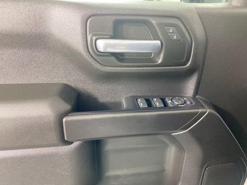 Used 2021 Chevrolet Silverado 1500 Custom w/ Custom Max Trailering Package image 10