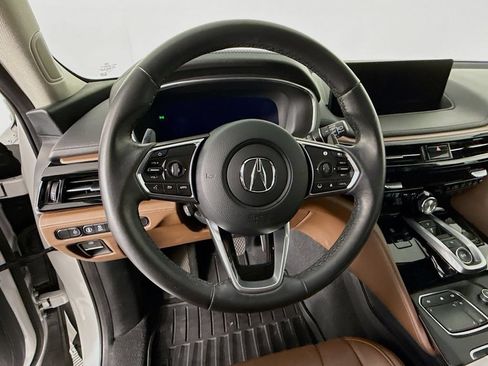 Used 2023 Acura MDX SH-AWD w/ Technology Package image 12