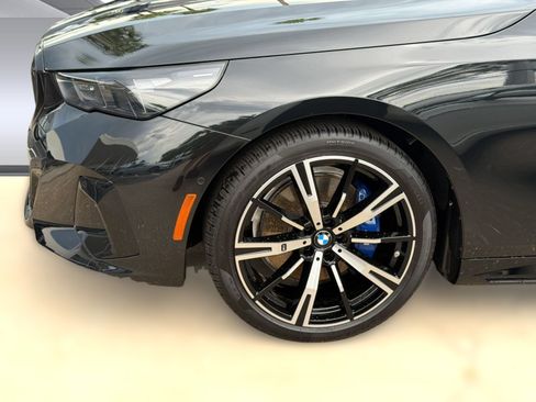 Used 2026 BMW 530i w/ M Sport Package RWD image 12