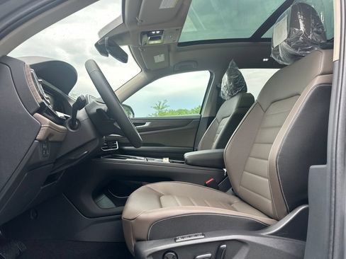 New 2026 Volkswagen Atlas SEL AWD/4WD image 8