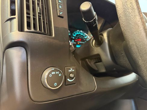 Used 2012 Chevrolet Express 1500 AWD w/ Power Package image 11